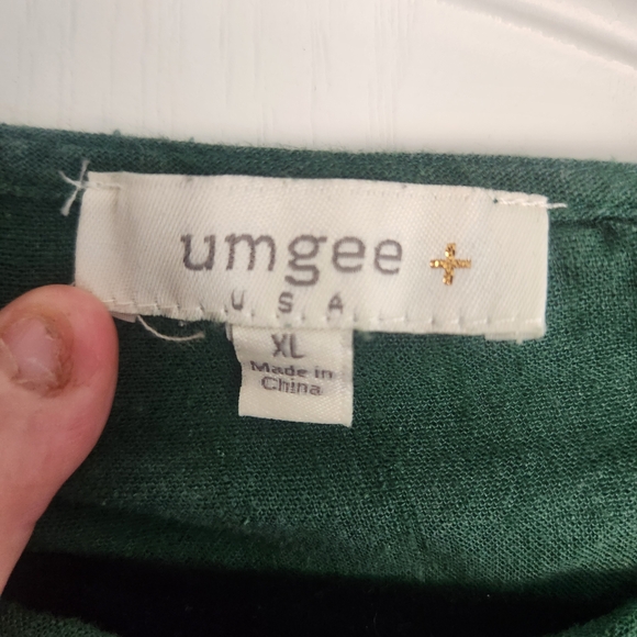 Umgee Green Frayed Hem Women's Top Size XL Euc - Picture 2 of 4